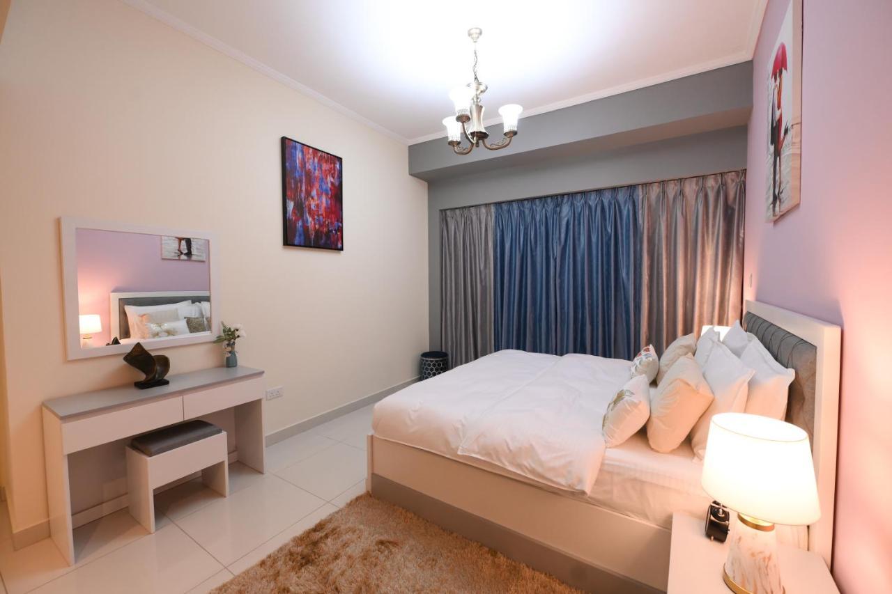 Trinity Holiday Homes - Discover The True Definition Of Luxury At 2Br In Dubai Marina Exteriör bild